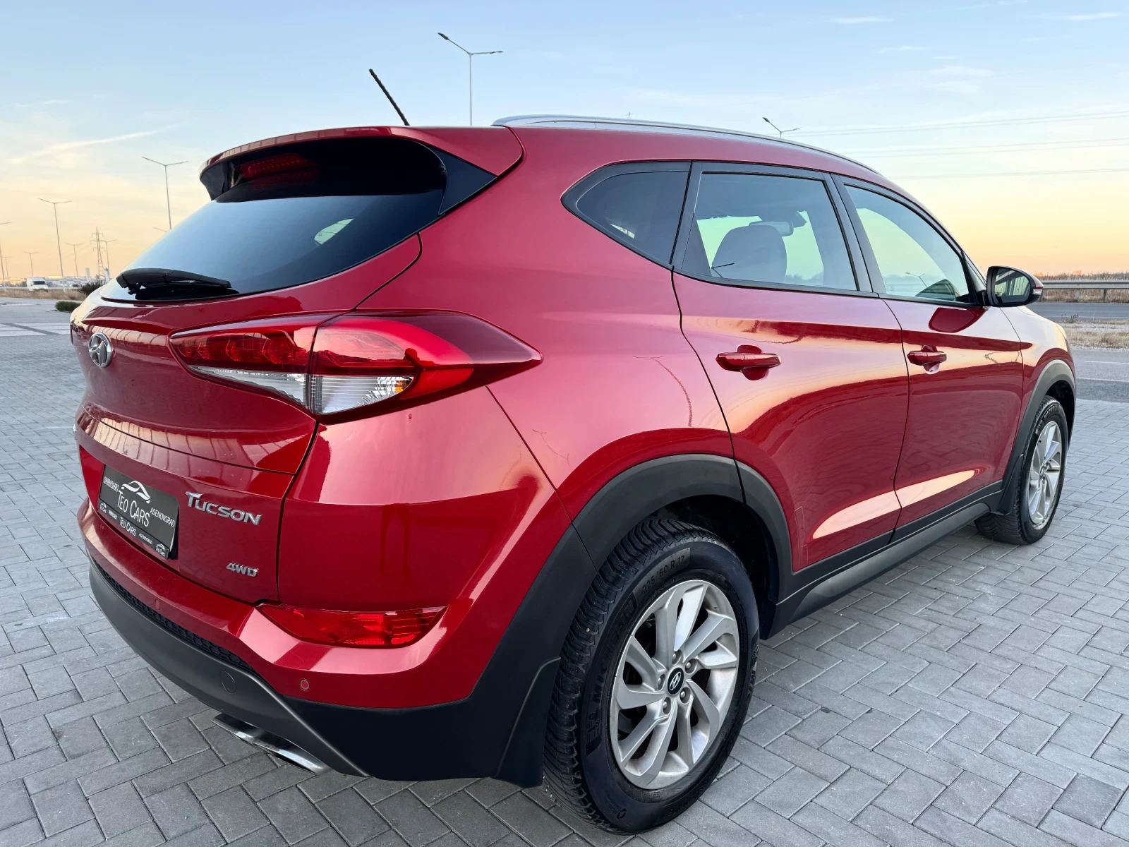 Hyundai Tucson 2.0 CRDi 185к.с Style 4WD / 4X4 / EURO 6  - изображение 7