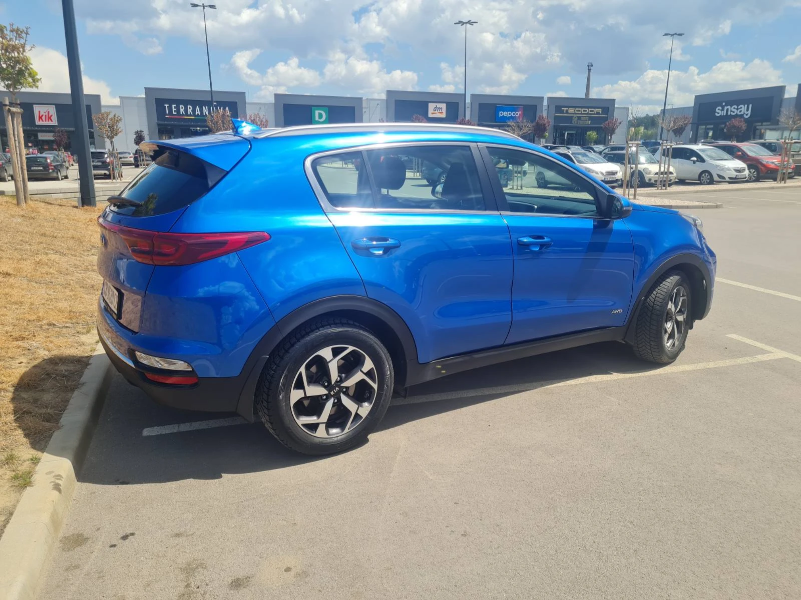 Kia Sportage 1.6 4x4 (Гаранция) - изображение 3