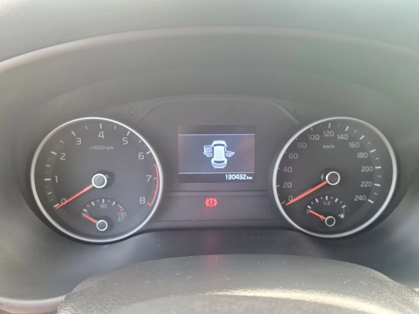 Kia Sportage 1.6 4x4 (Гаранция) - изображение 8