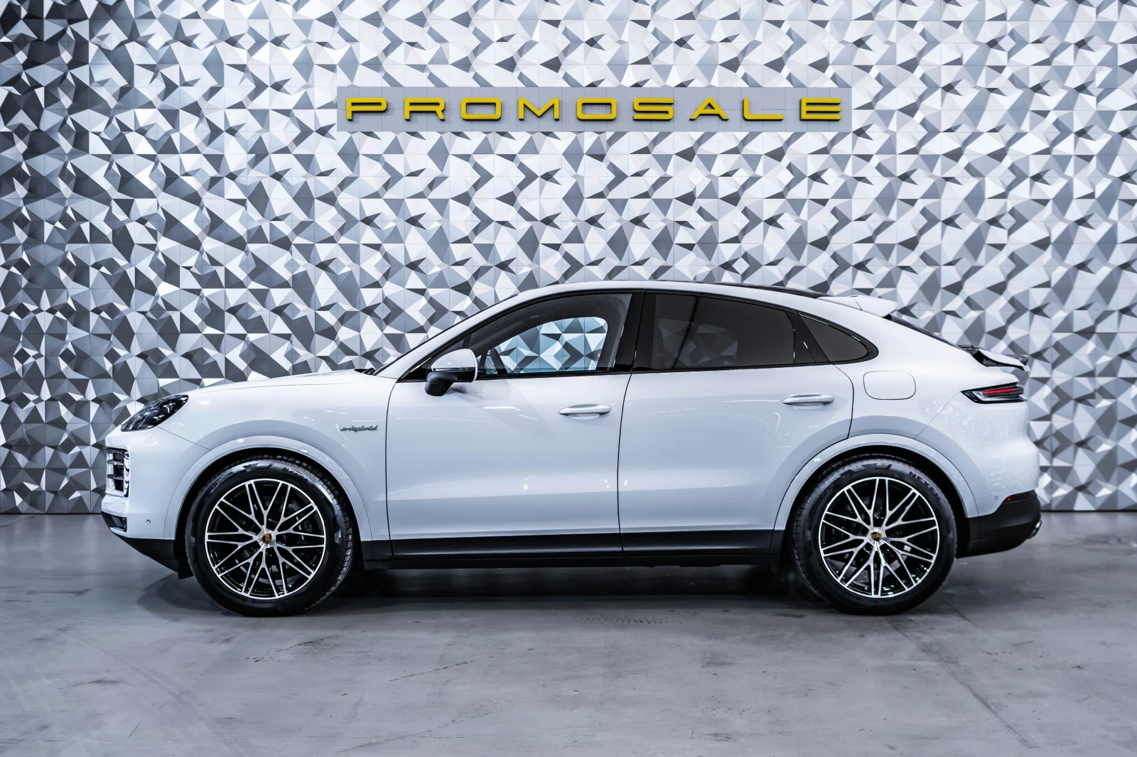 Porsche Cayenne E Hybrid Coupe* Bose* Лизинг* Pano - изображение 3