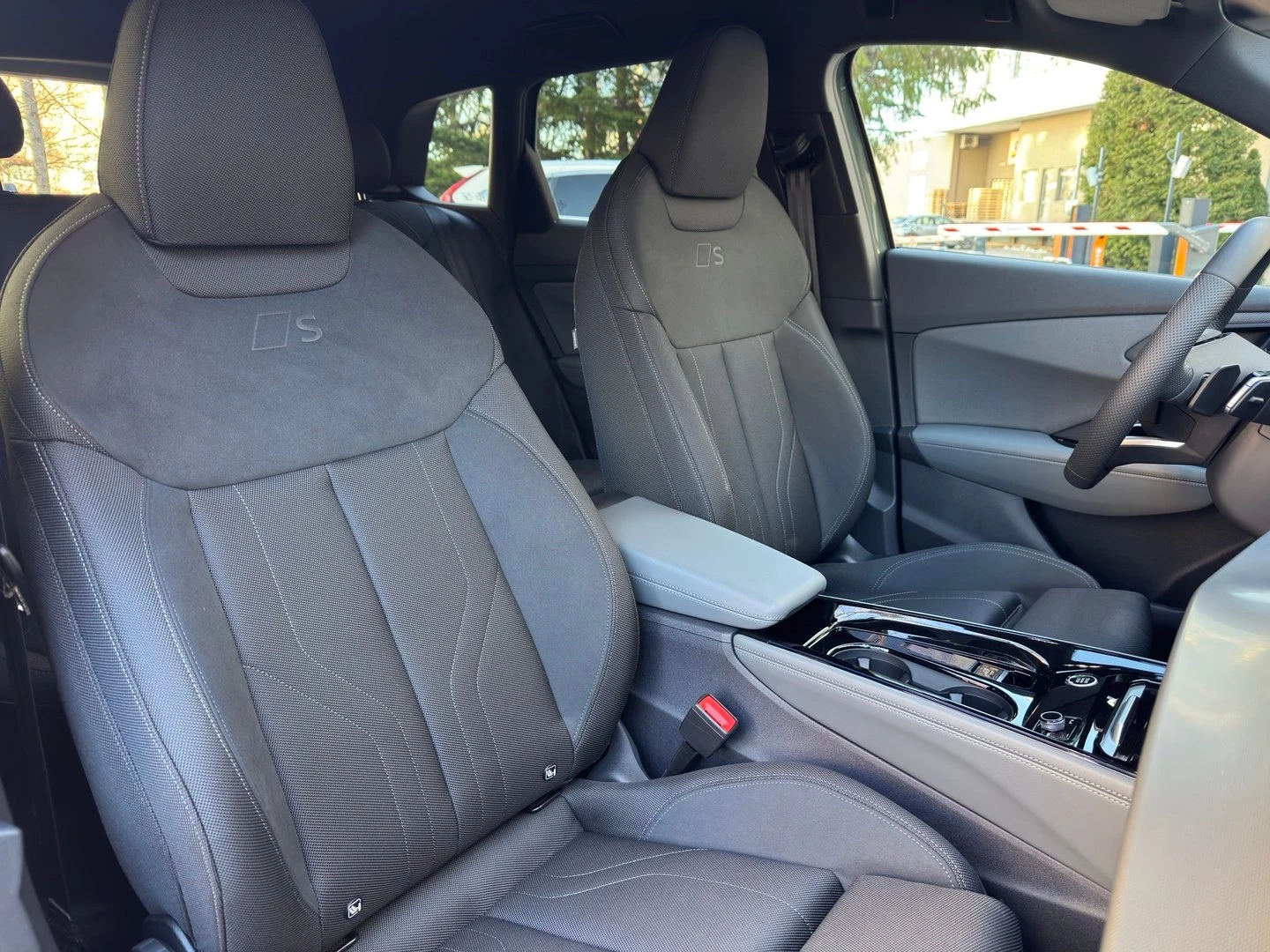 Audi Q3 SUV 150 kW TFSI quattro - изображение 8