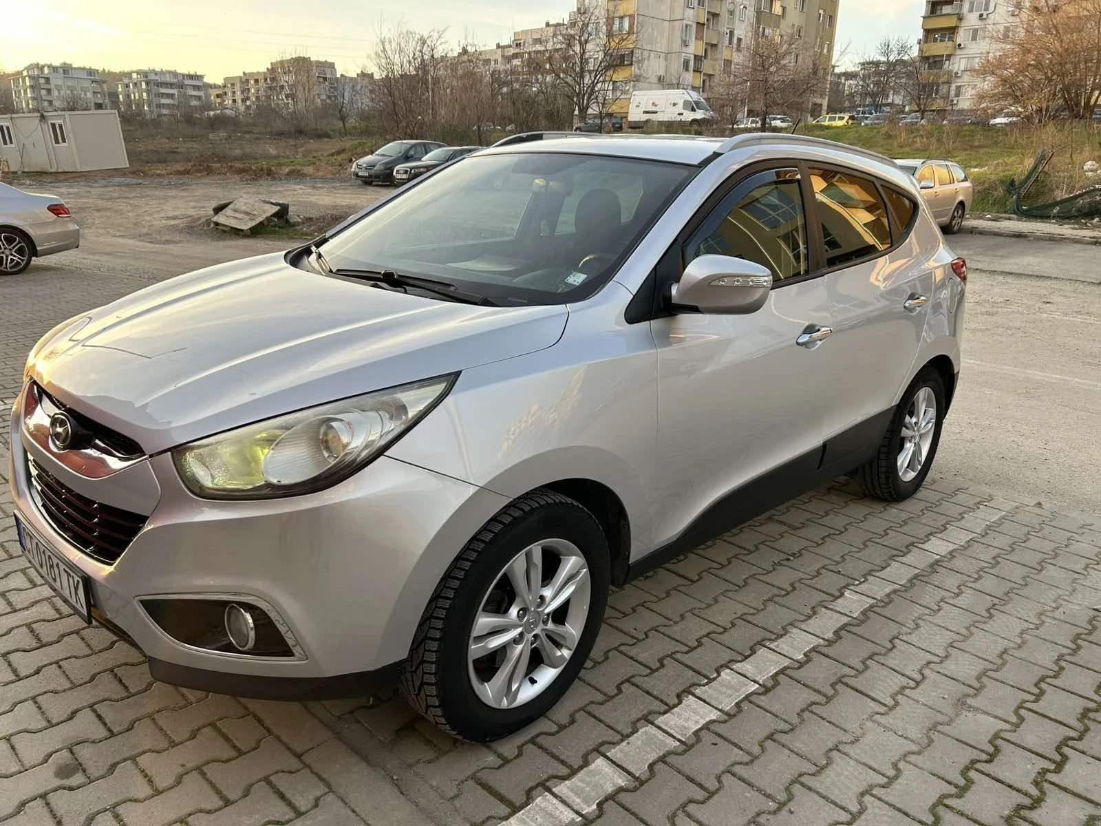 Hyundai IX35, снимка 2 - Автомобили и джипове - 53802786