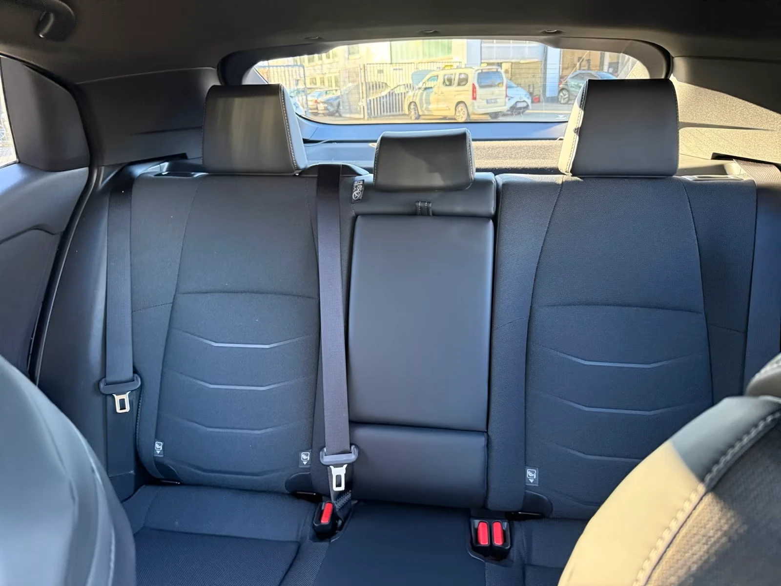 Toyota C-HR ELECTRIC* TEAMPLAYER* DISTR* KEYLESS* CAMERA* CARP, снимка 13 - Автомобили и джипове - 53981173