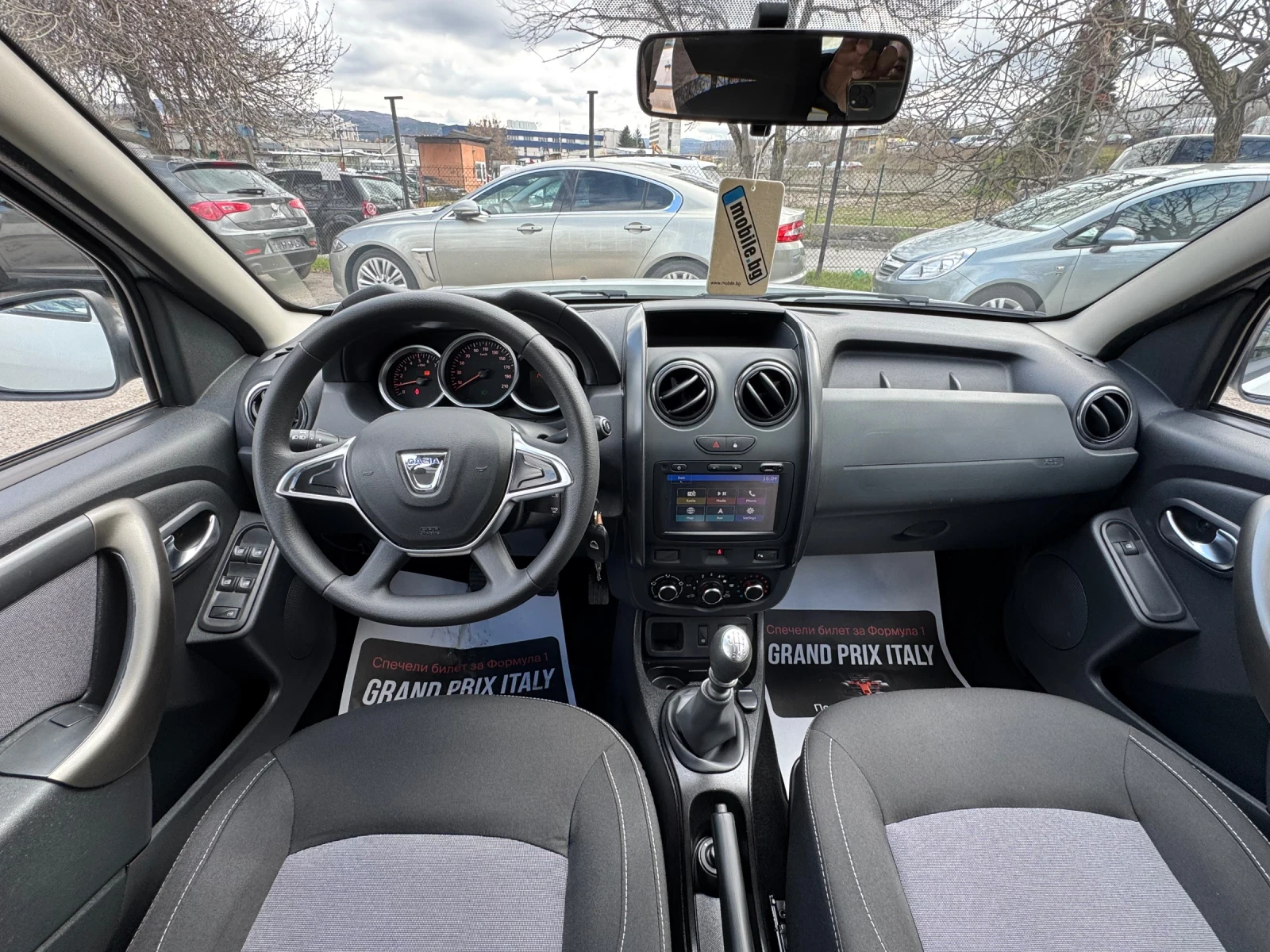 Dacia Duster Топ състояние!!!, снимка 13 - Автомобили и джипове - 54098194