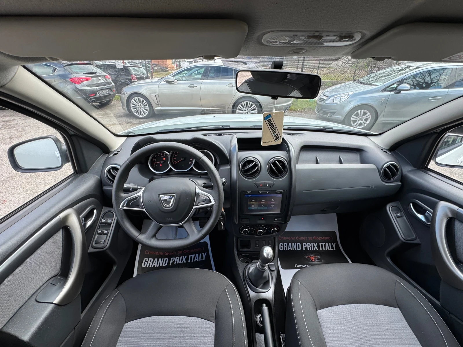 Dacia Duster Топ състояние!!!, снимка 10 - Автомобили и джипове - 54098194