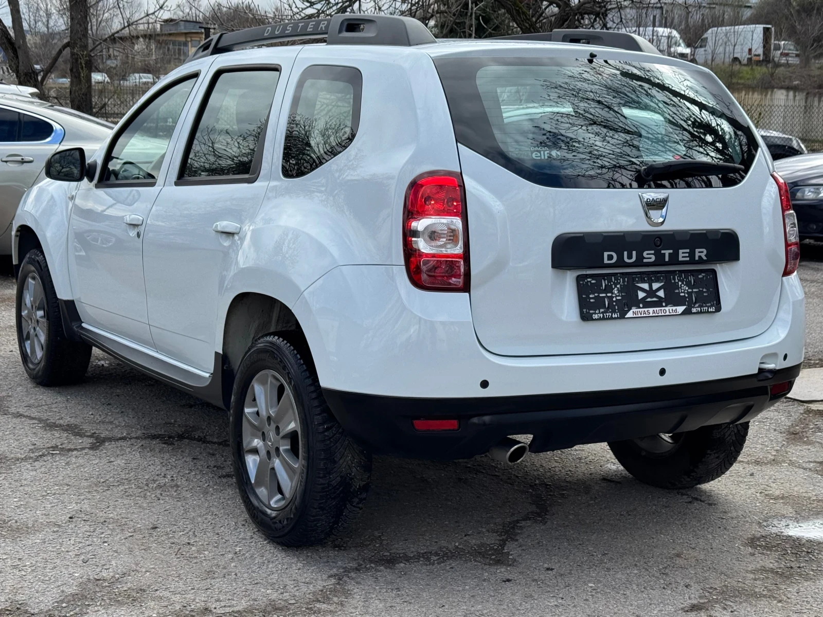 Dacia Duster Топ състояние!!!, снимка 4 - Автомобили и джипове - 54098194
