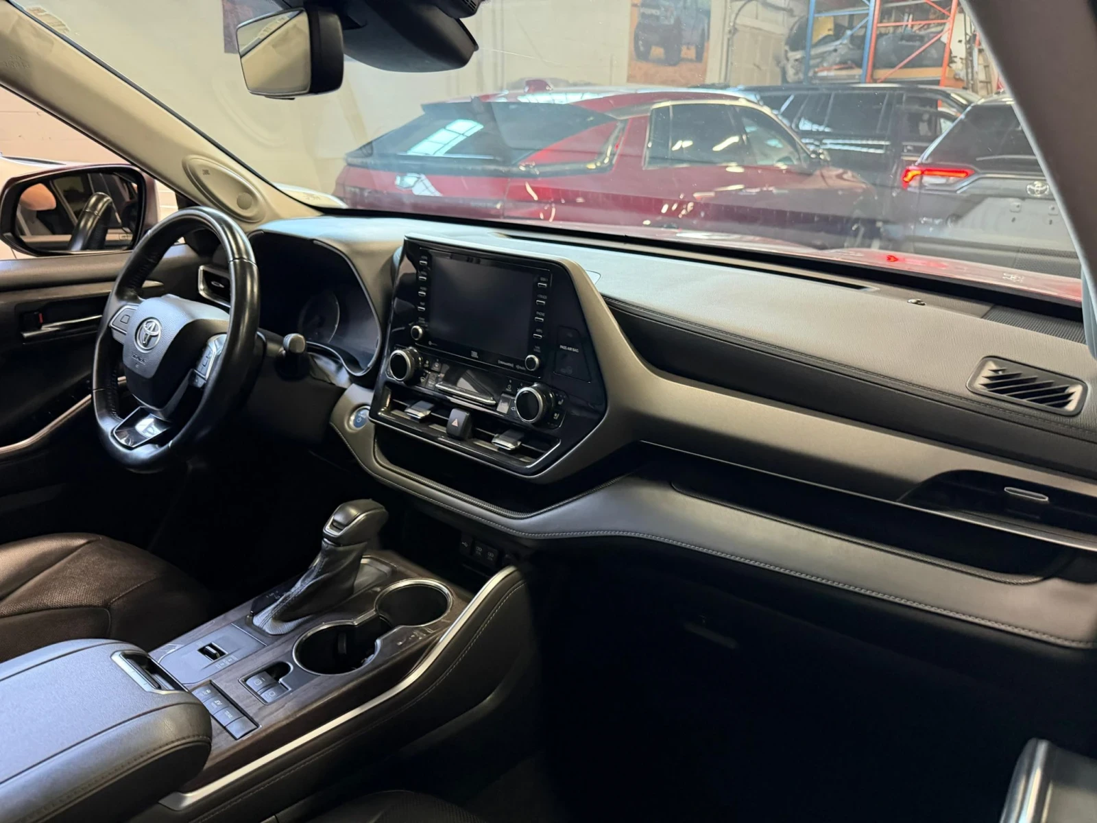 Toyota Highlander HYBRID LIMITED * 3 МЕСТА ОТЗАД * ОБДУХ * ПАНО * , снимка 7 - Автомобили и джипове - 54441068