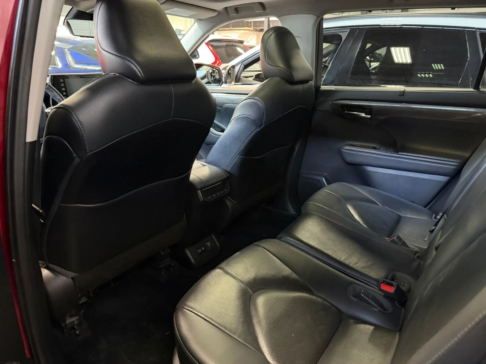 Toyota Highlander HYBRID LIMITED * 3 МЕСТА ОТЗАД * ОБДУХ * ПАНО * , снимка 9 - Автомобили и джипове - 54441068