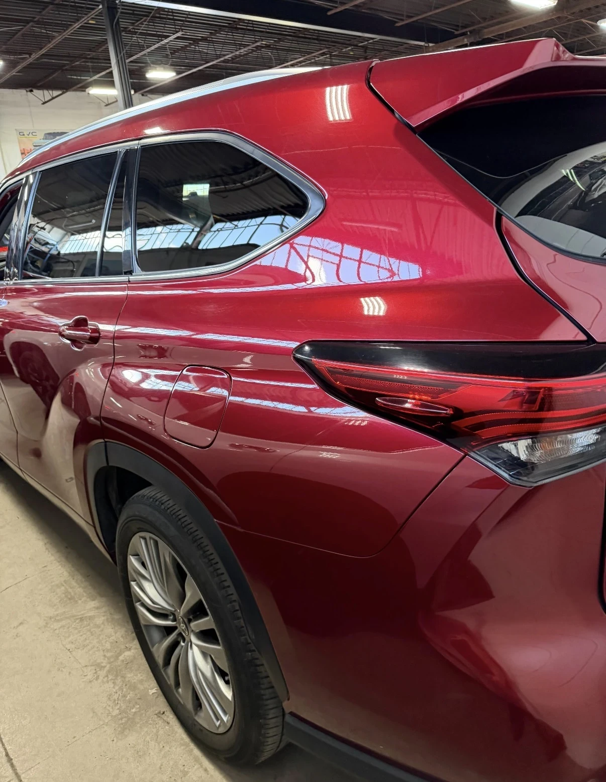 Toyota Highlander HYBRID LIMITED * 3 МЕСТА ОТЗАД * ОБДУХ * ПАНО * , снимка 3 - Автомобили и джипове - 54441068
