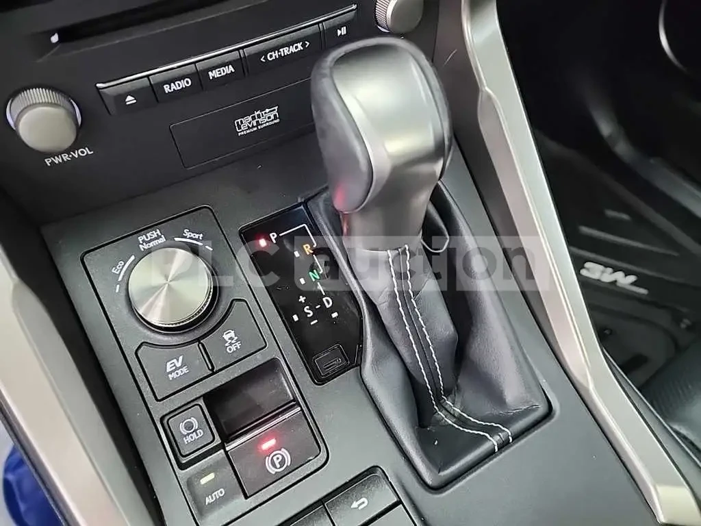 Lexus NX 300h | ОБДУХ| КАМЕРА| ПОДГРЕВ| ВКЛ.ТЕХНОТЕСТ, снимка 9 - Автомобили и джипове - 54931782