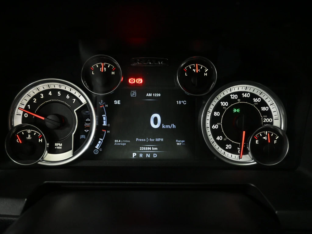 Dodge RAM 1500 Sport  Sunroof Heated Seats Navigation Remote Star, снимка 13 - Автомобили и джипове - 54992339