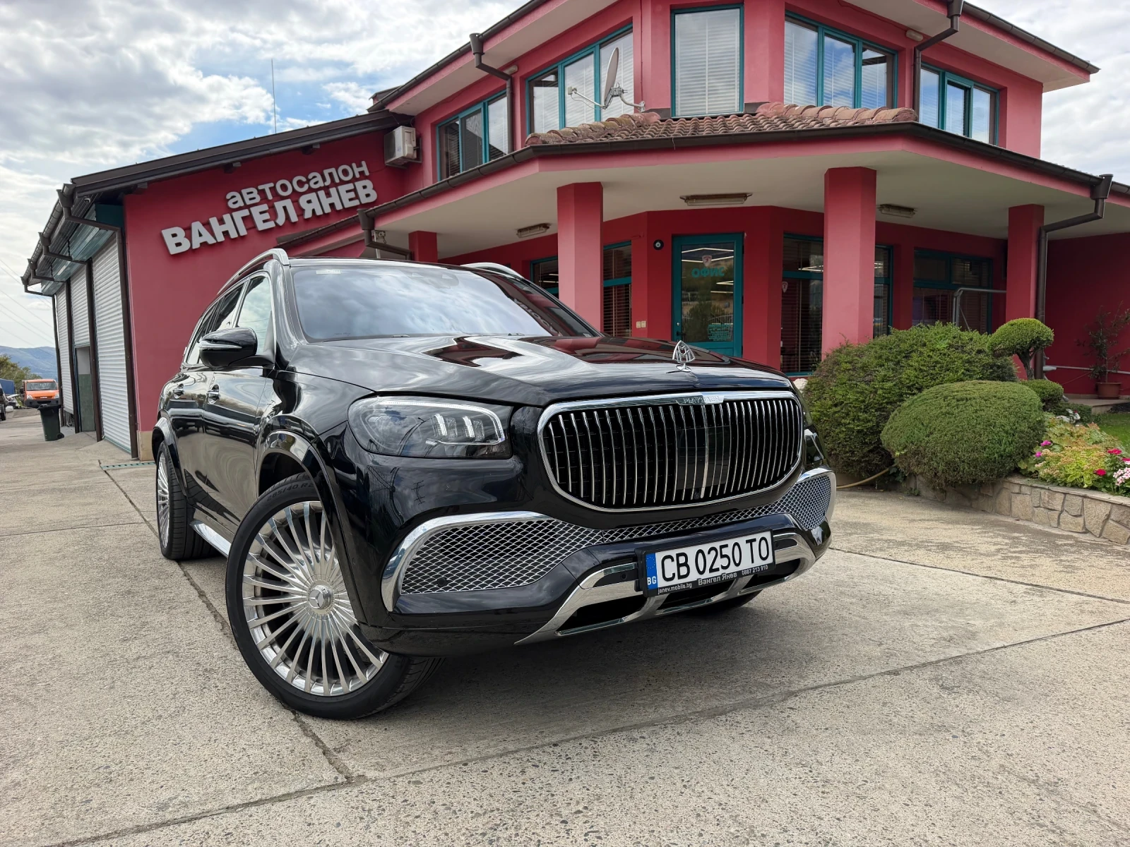 Mercedes-Benz GLS 600 MAYBACH* Exclusive* 3xTV* 4 Seats* Massage* 23" | Mobile.bg � ����������� 2