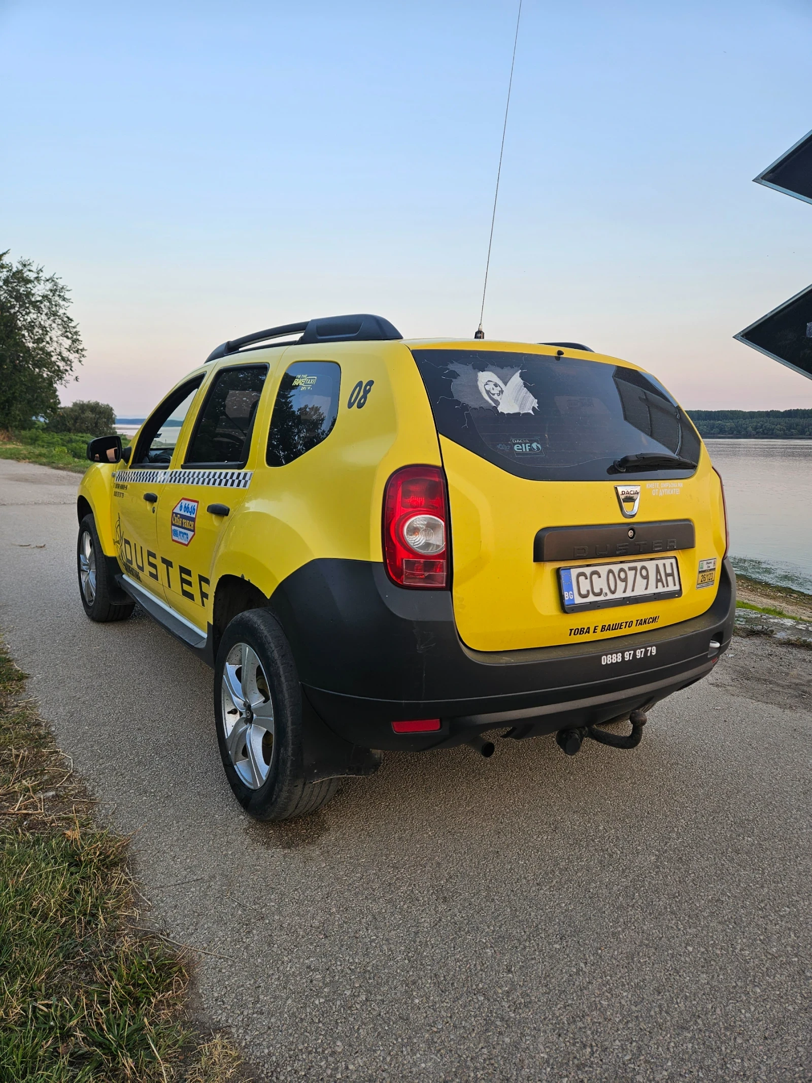 Dacia Duster 1.5DCI, снимка 7 - Автомобили и джипове - 55339136
