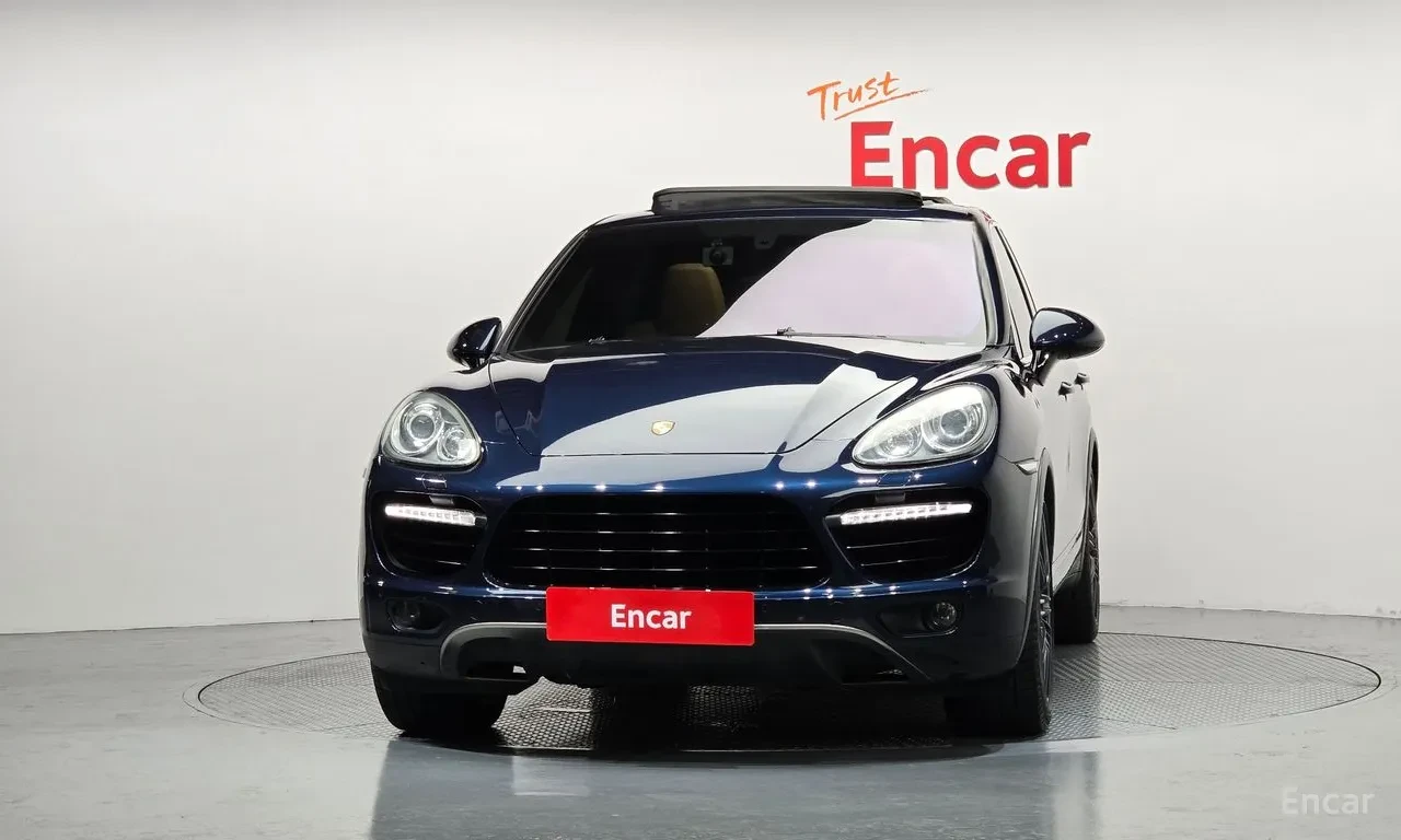Porsche Cayenne 4.8 TURBO* ОБДУХВАНЕ* ПОДГРЕВ* BOSE* ПАНО* КАМЕРА, снимка 3 - Автомобили и джипове - 55546939