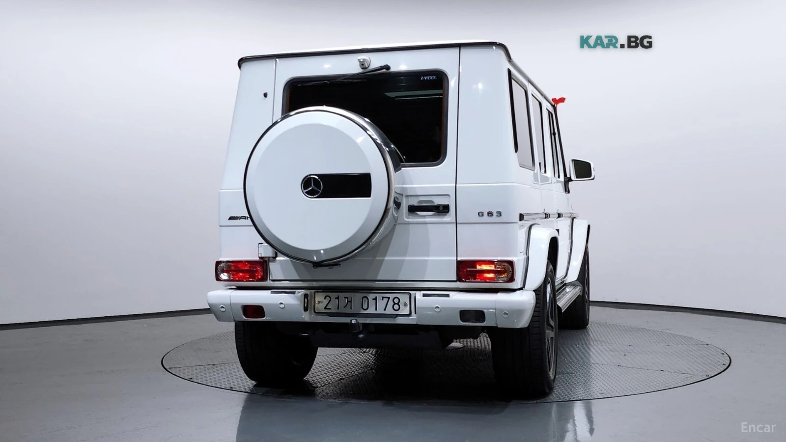 Mercedes-Benz G 63 AMG ЧЕРВЕНАКОЖА* ОБДУХВ* НАВИ* ПАНО, снимка 4 - Автомобили и джипове - 55694504