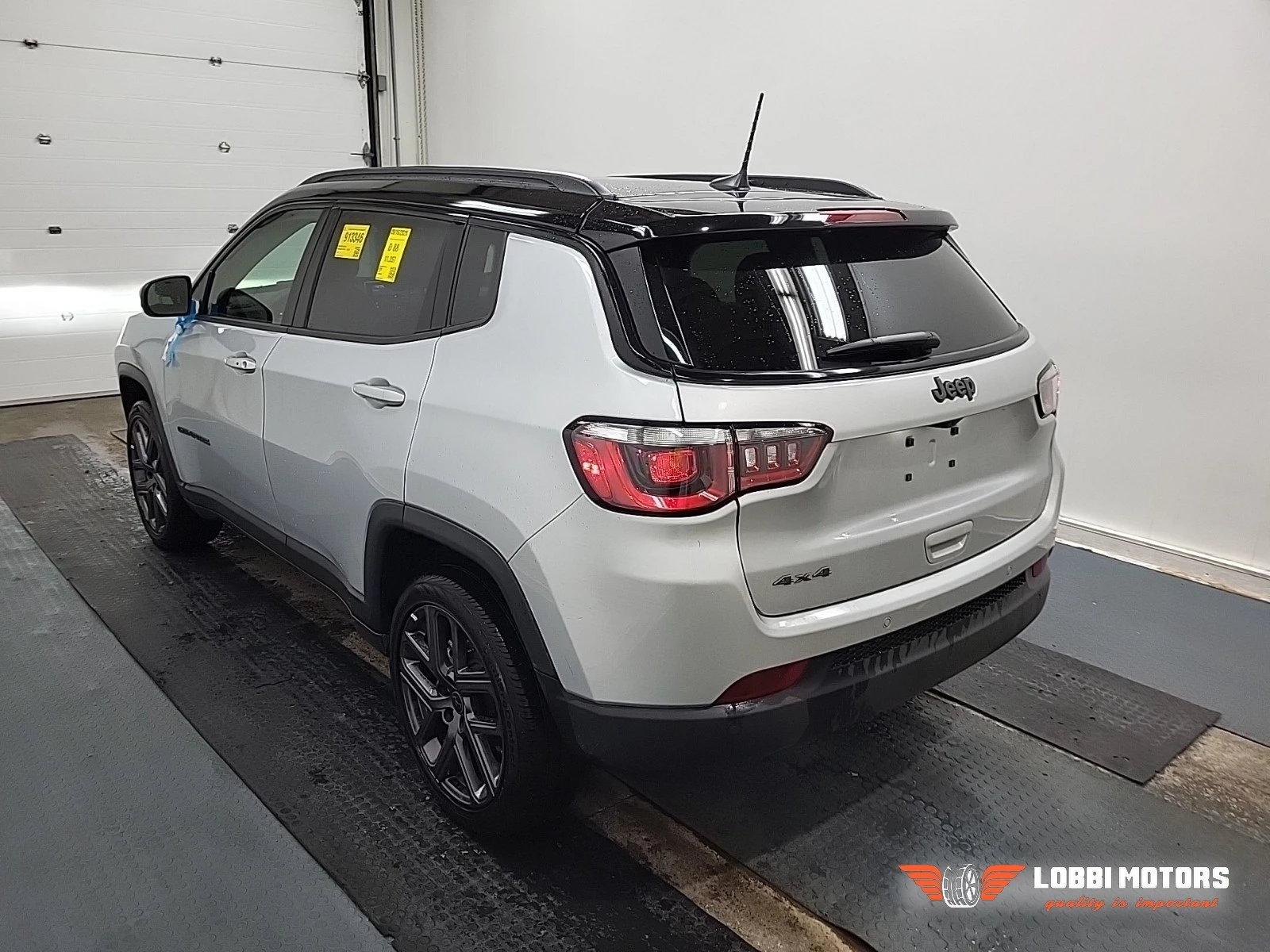 Jeep Compass, снимка 4 - Автомобили и джипове - 56069370