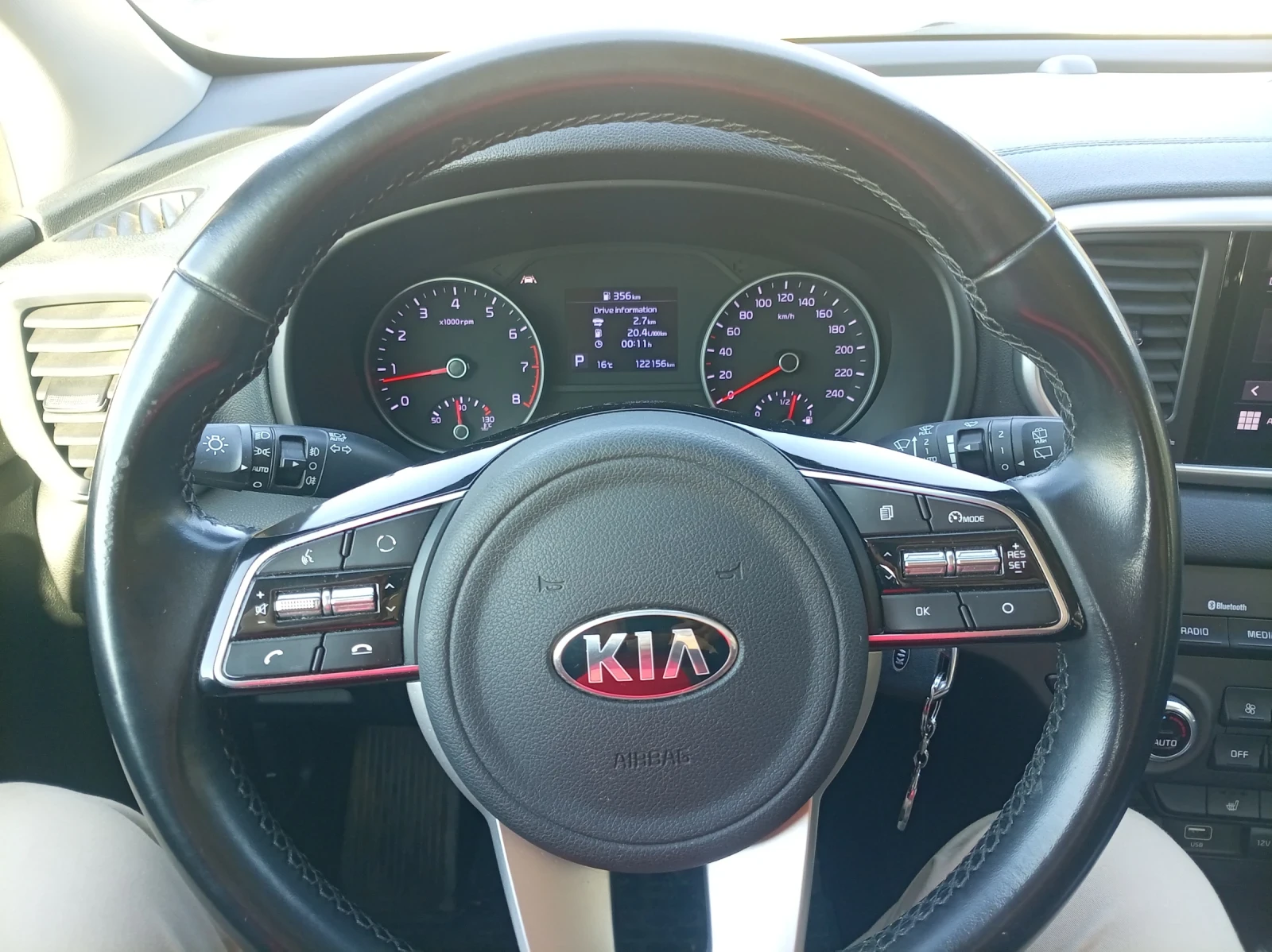 Kia Sportage, снимка 10 - Автомобили и джипове - 56317310