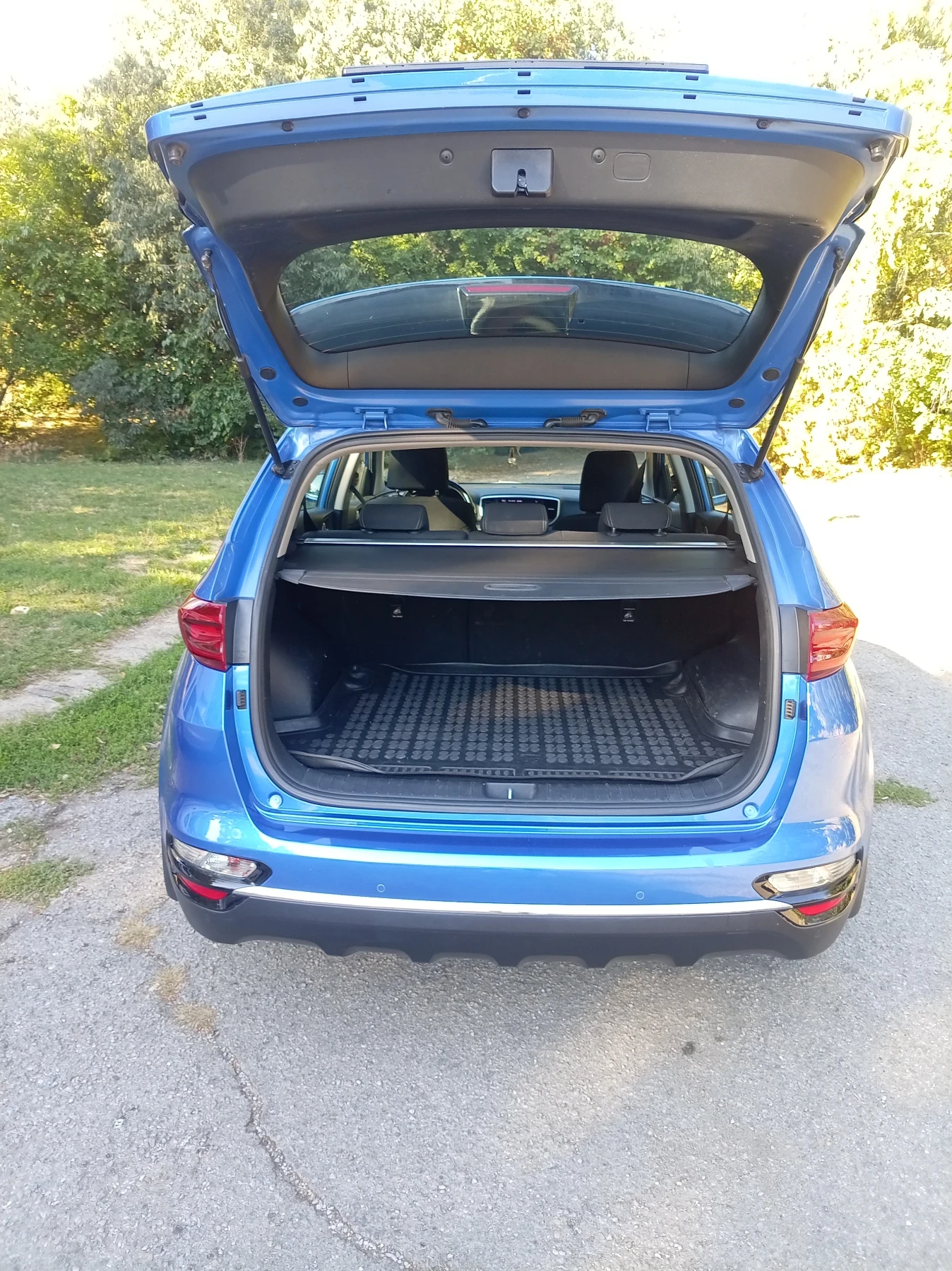 Kia Sportage, снимка 9 - Автомобили и джипове - 56317310