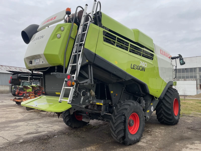 Комбайн Claas LEXION 740, снимка 2 - Селскостопанска техника - 48204823