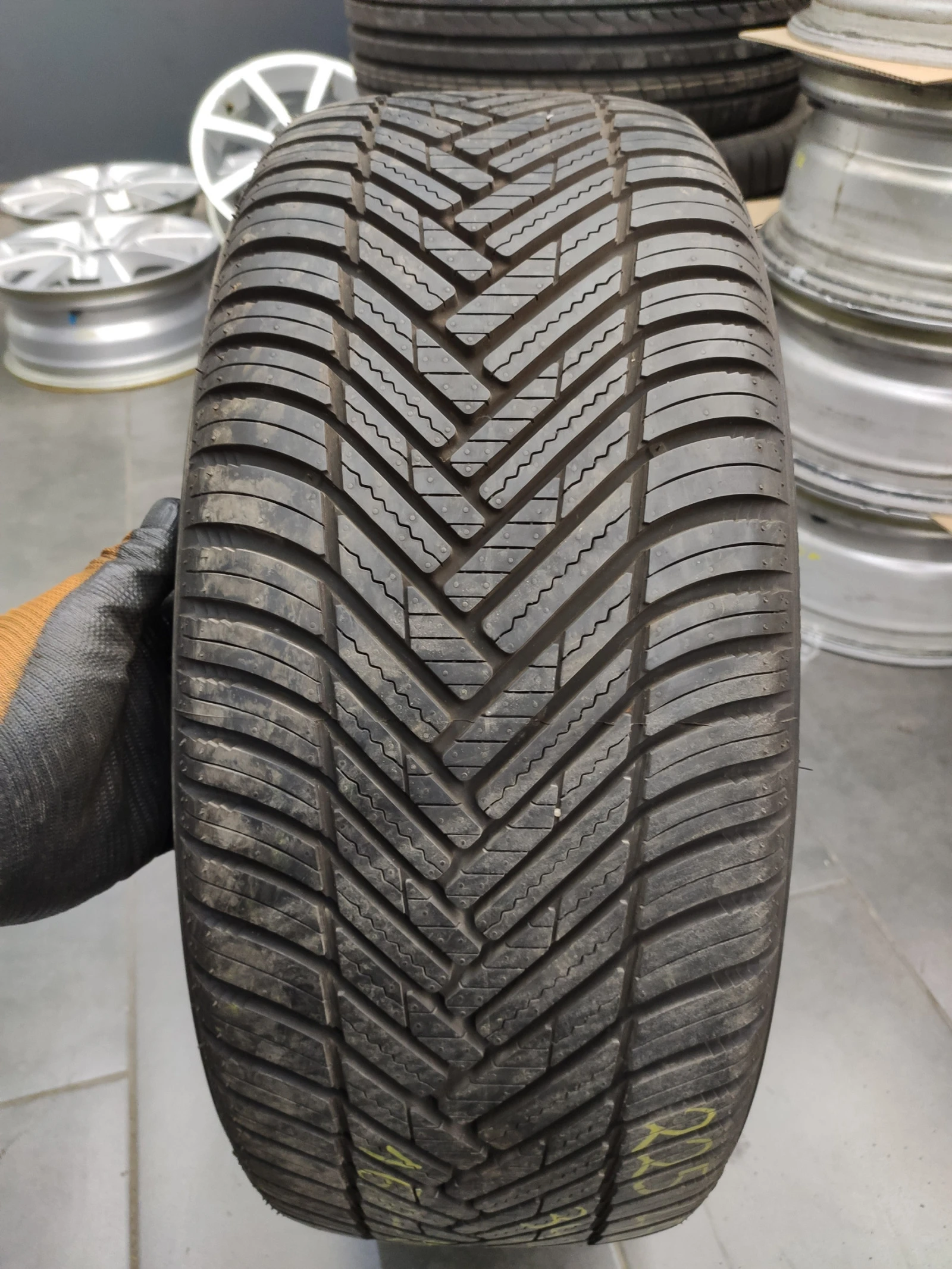  225/45R17 | Mobile.bg   2