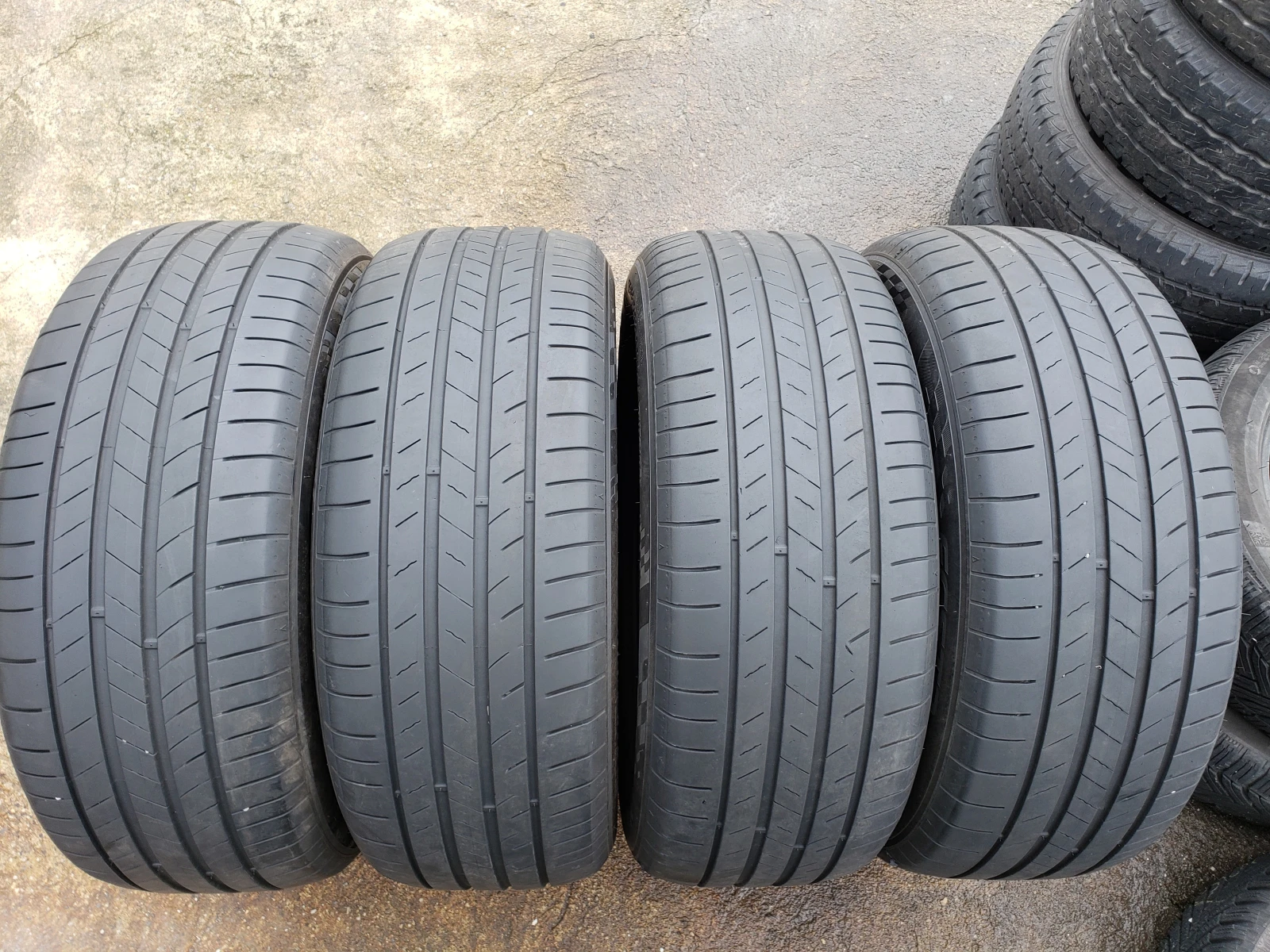 Гуми Летни 235/55R18, снимка 2 - Гуми и джанти - 54079008