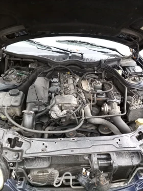 Mercedes-Benz C 220 Седан, снимка 5