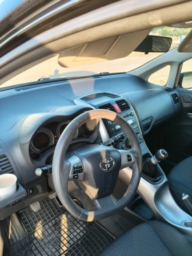 Toyota Auris, снимка 5