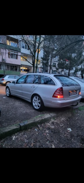 Mercedes-Benz C 200, снимка 5