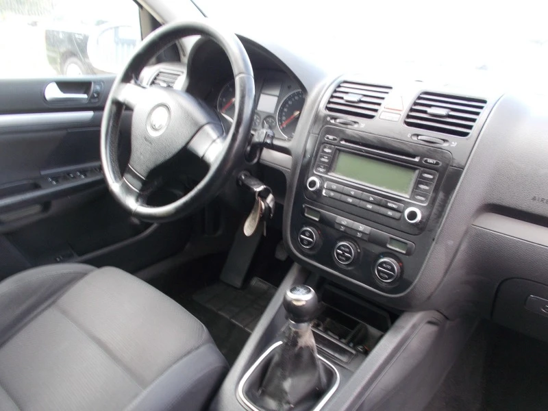 VW Golf 2.0 TDI 4motion, снимка 8 - Автомобили и джипове - 41481471