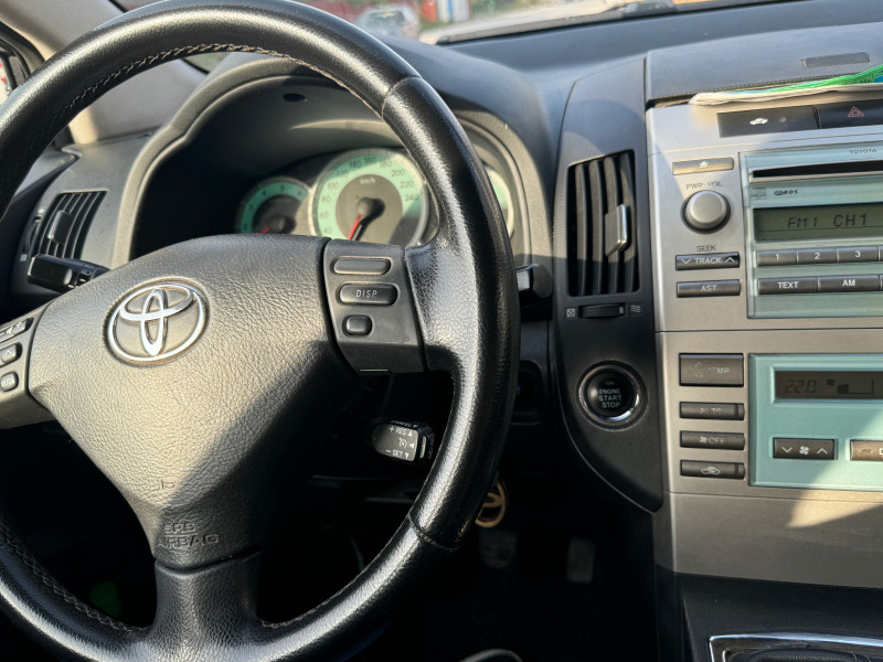 Toyota Corolla verso 2.2 , снимка 10 - Автомобили и джипове - 46297432