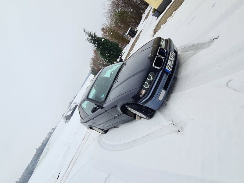 BMW 316 Е36, снимка 7 - Автомобили и джипове - 45992398