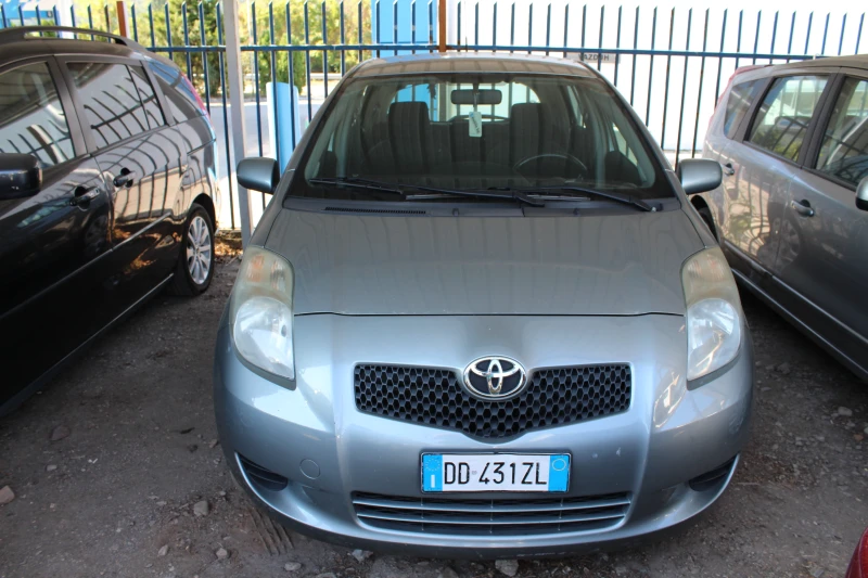 Toyota Yaris 1.4D4D НОВ ВНОС, снимка 5 - Автомобили и джипове - 47403626