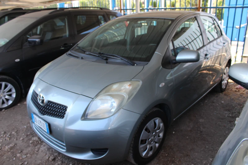 Toyota Yaris 1.4D4D НОВ ВНОС, снимка 7 - Автомобили и джипове - 47403626