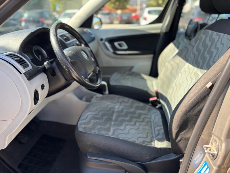 Skoda Roomster 💥1.4 TDI💥, снимка 10 - Автомобили и джипове - 52025809