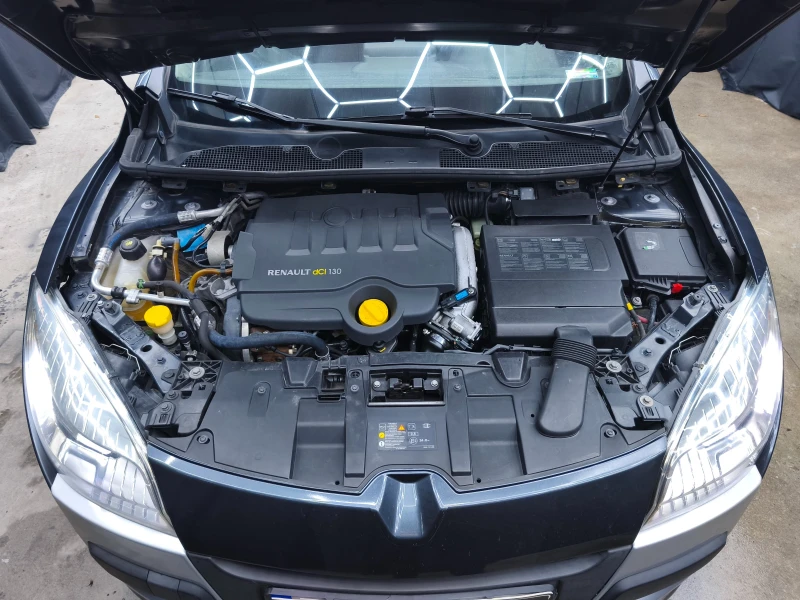 Renault Megane 1.9dci 131k.c 6c.k , снимка 14 - Автомобили и джипове - 52373957