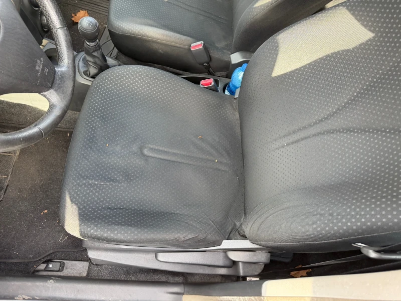 Toyota Yaris 1.4 disel facelift, снимка 8 - Автомобили и джипове - 52442580