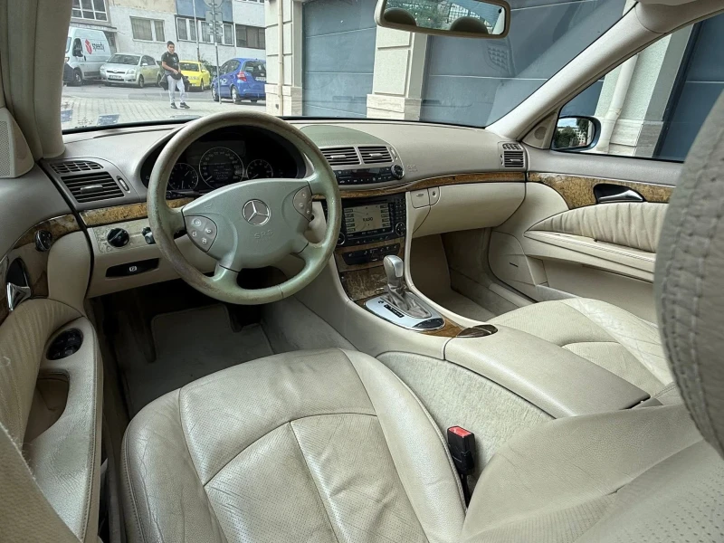 Mercedes-Benz E 320 Е 320 V6 4 Matic Бартер за БМВ, снимка 3 - Автомобили и джипове - 52618069
