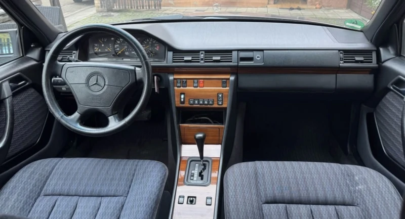 Mercedes-Benz 124, снимка 8 - Автомобили и джипове - 52850885