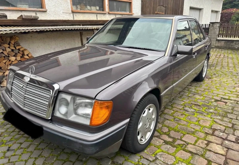 Mercedes-Benz 124
