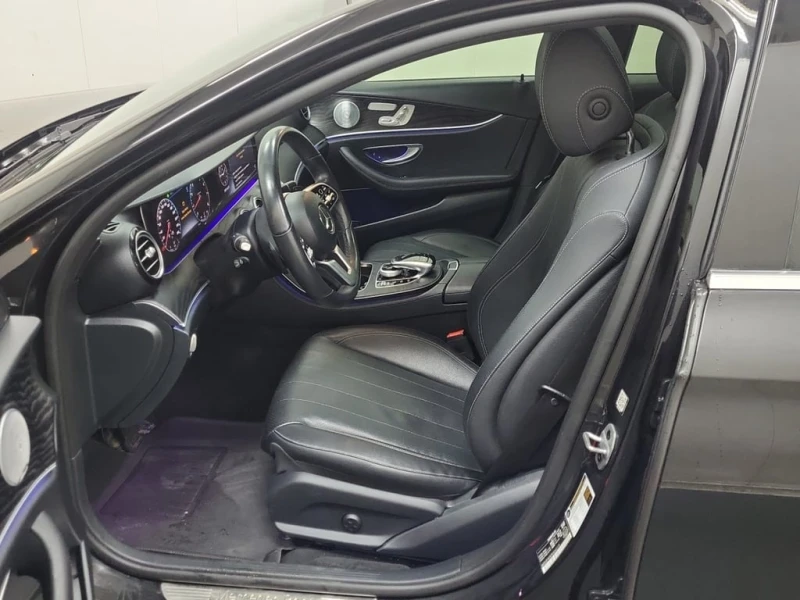 Mercedes-Benz E 300  4MATIC | AMBIENT | 360 | BURMESTER | CARFAX, снимка 6 - Автомобили и джипове - 53459879