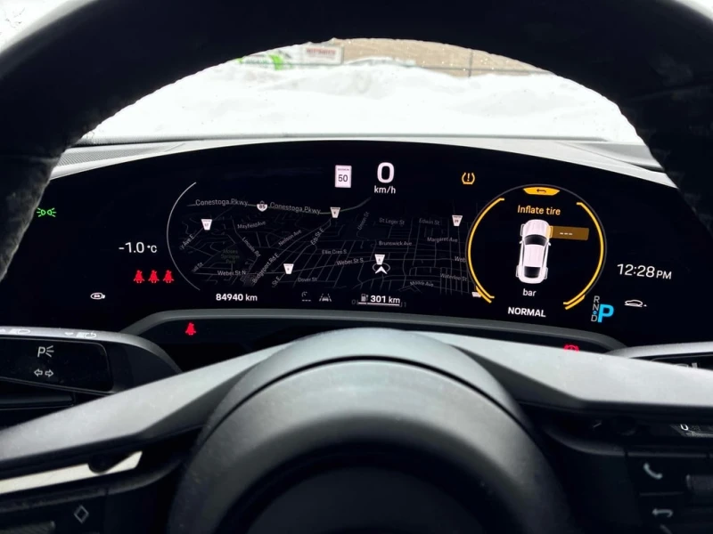 Porsche Taycan 4S  CARFAX, снимка 8 - Автомобили и джипове - 53465929