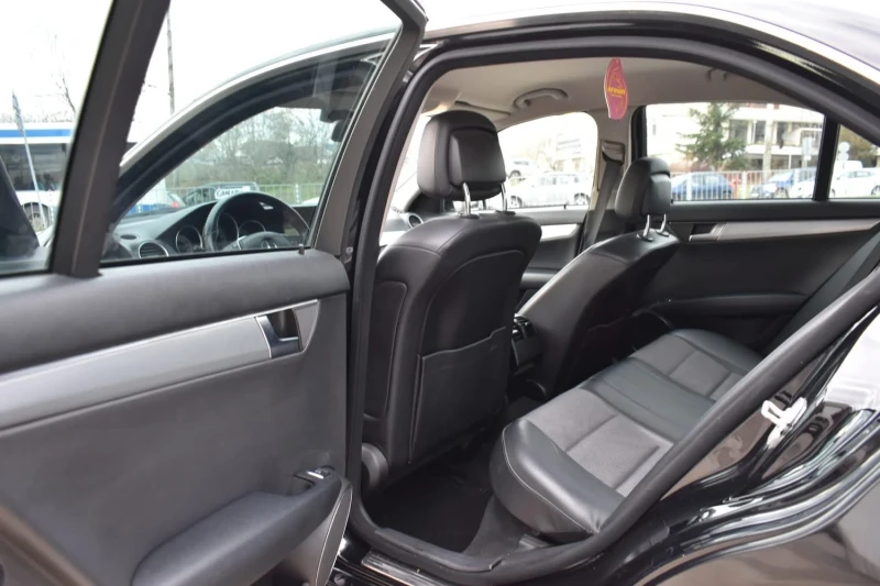 Mercedes-Benz C 220 CDI AVANTGARDE , снимка 8 - Автомобили и джипове - 53502061