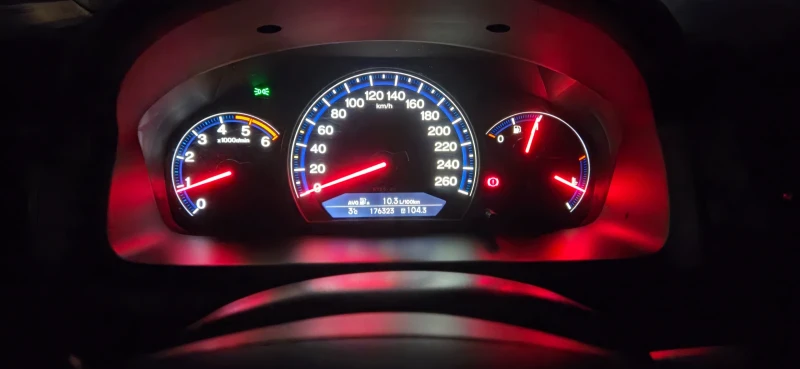 Honda Accord 2.2 i-ctdi, снимка 6 - Автомобили и джипове - 53537212