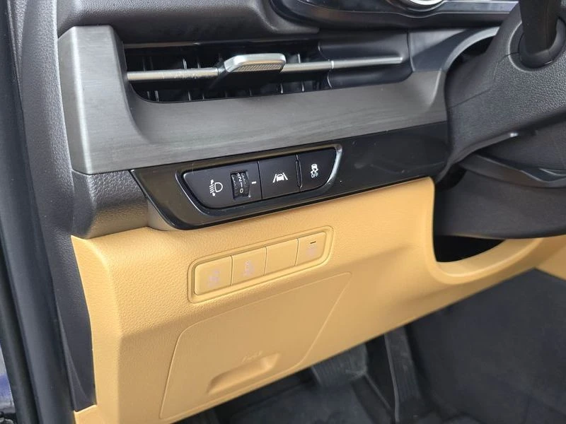 Kia Carnival 2.2 Automatic, снимка 7 - Автомобили и джипове - 55476962