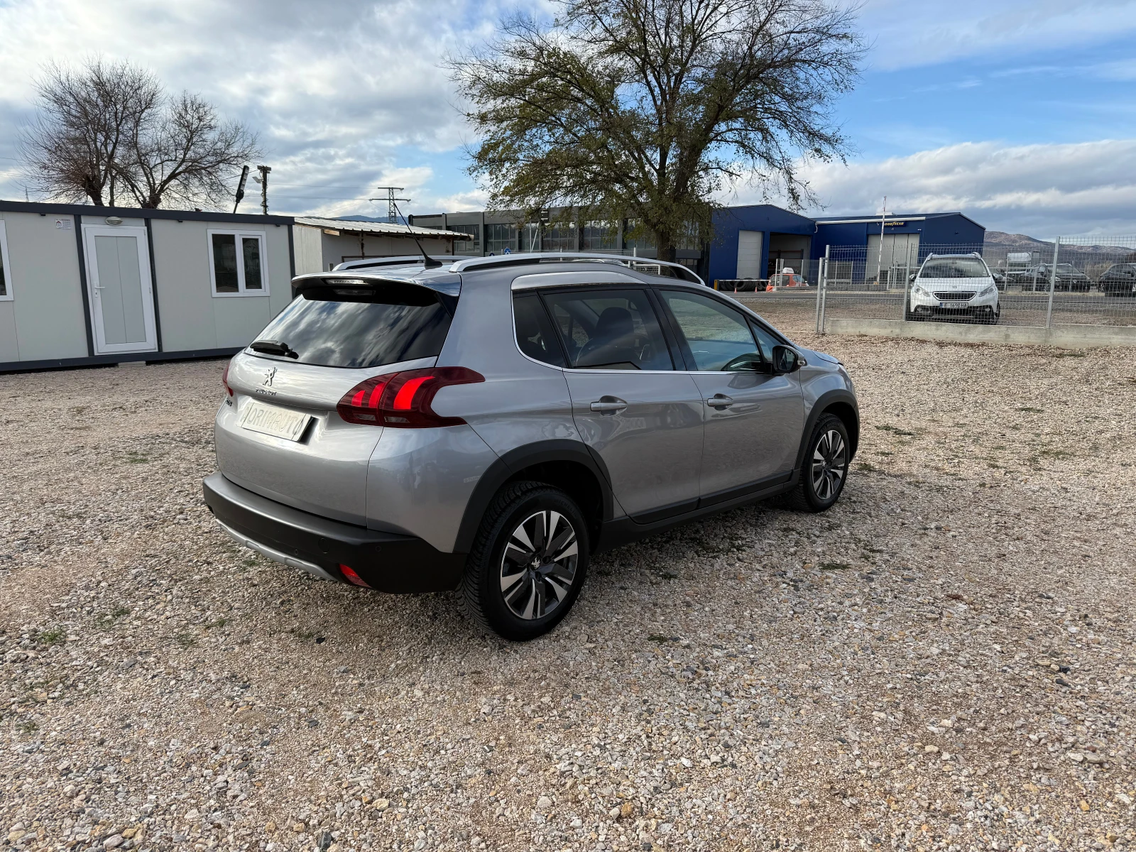 Peugeot 2008 1.5HDi/ALLURE/AUTOMATIC/EURO6 - изображение 2