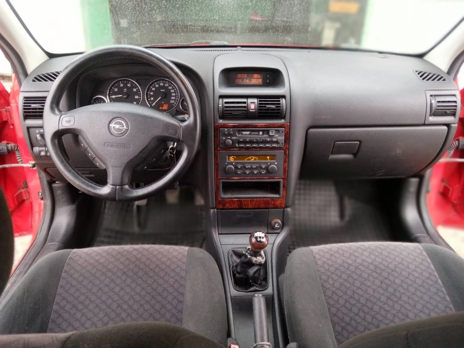 Opel Astra 1.6 SE 84 к.с. - изображение 10