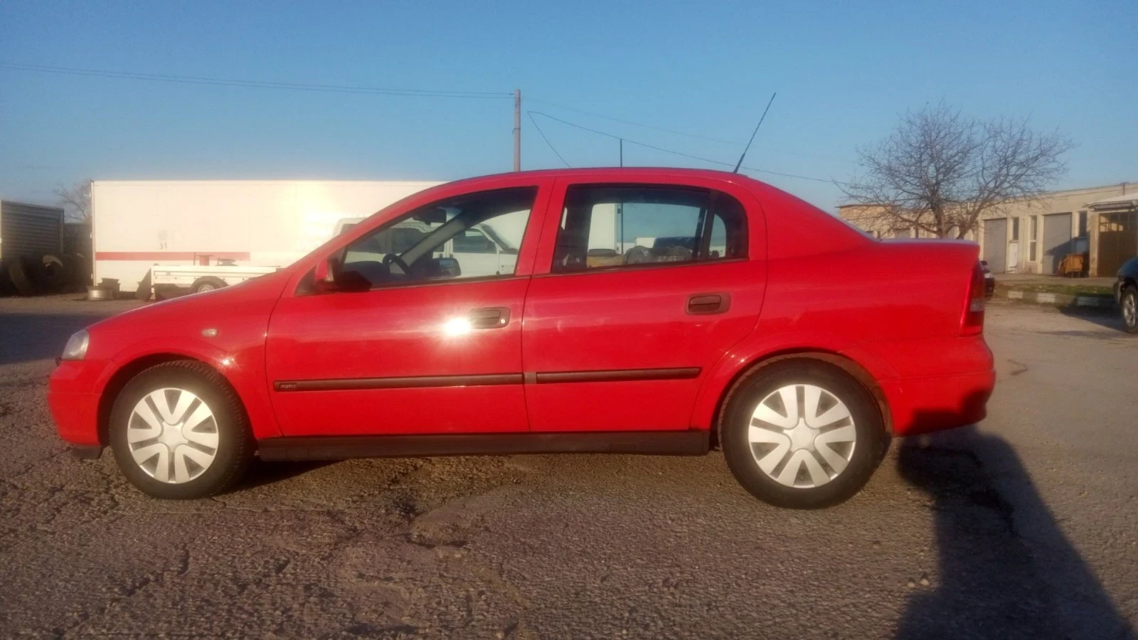 Opel Astra 1.6 SE 84 к.с. - изображение 7