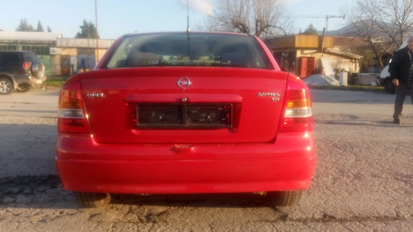 Opel Astra 1.6 SE 84 к.с. - изображение 8