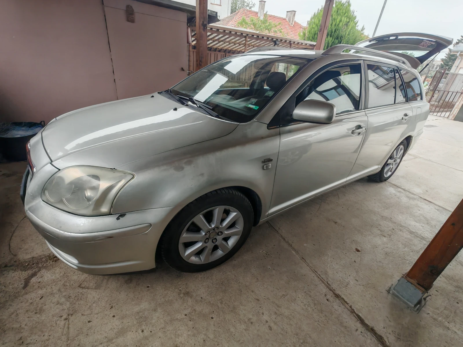Toyota Avensis  - изображение 2