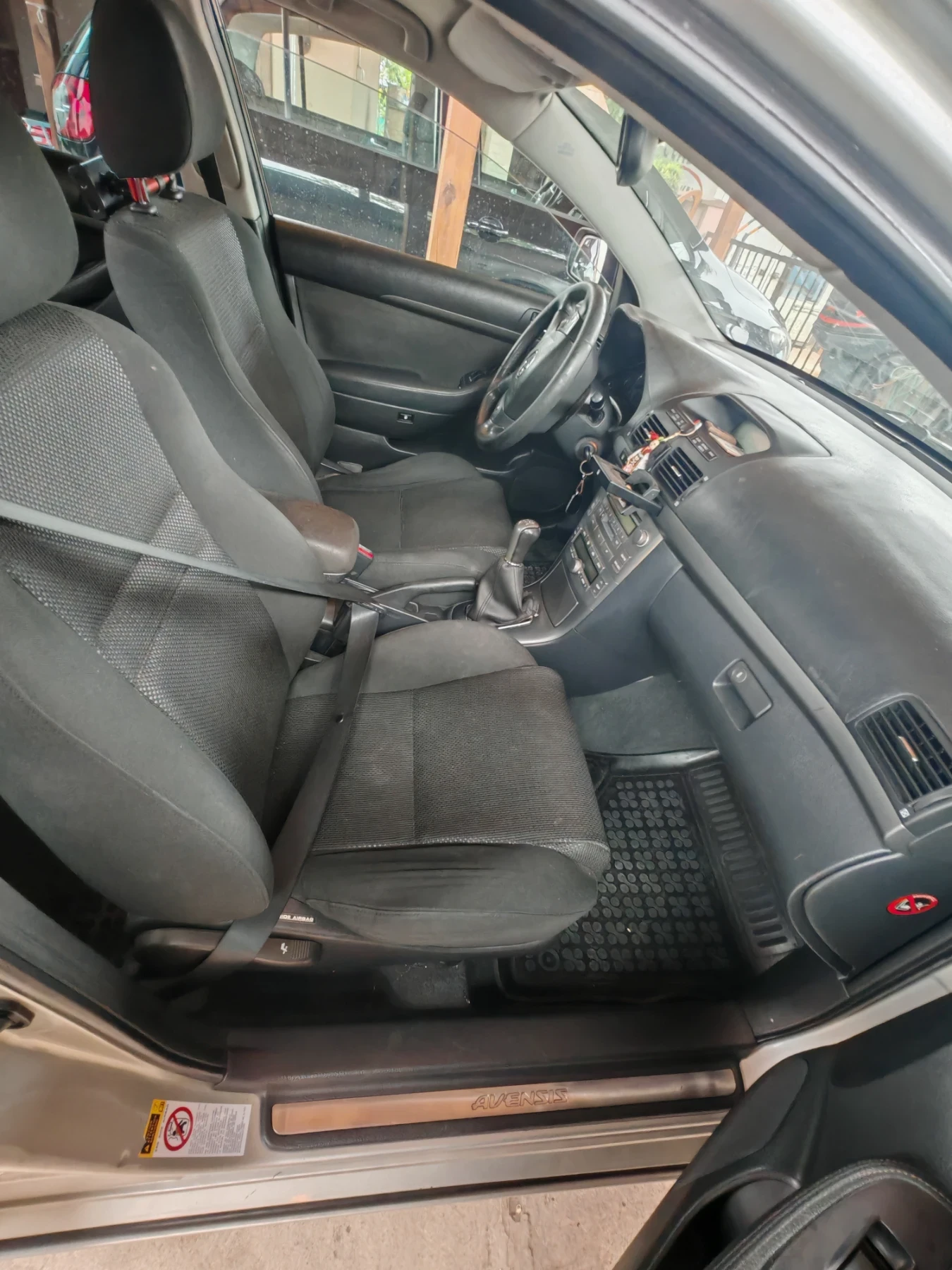 Toyota Avensis  - изображение 8